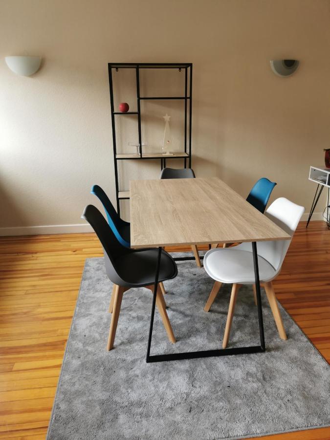Chambre Privee Dans Appart Partage, Centre Ville, Avec Vue Sur Les Monuments Le Puy-en-Velay Exterior foto