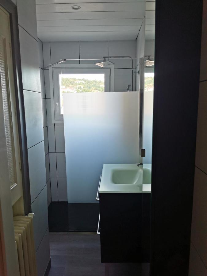 Chambre Privee Dans Appart Partage, Centre Ville, Avec Vue Sur Les Monuments Le Puy-en-Velay Exterior foto